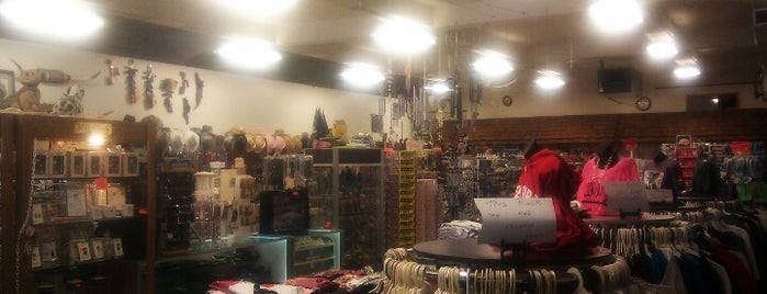 Moccasin Shop is one of Tempat yang Disukai Consta.