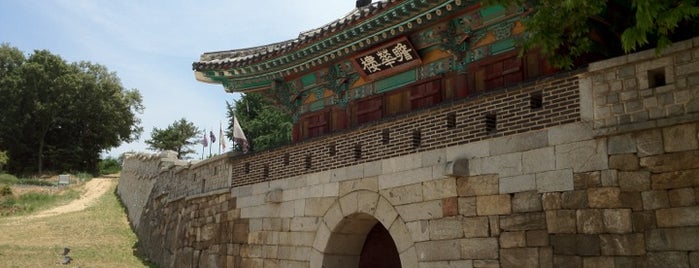 강화성지서문 is one of Je-Lyoung 님이 좋아한 장소.