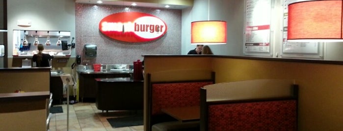 Smashburger is one of Mike'nin Beğendiği Mekanlar.