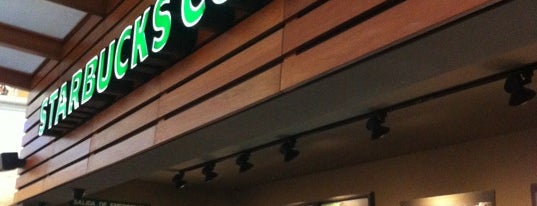 Starbucks is one of สถานที่ที่บันทึกไว้ของ BECCA.