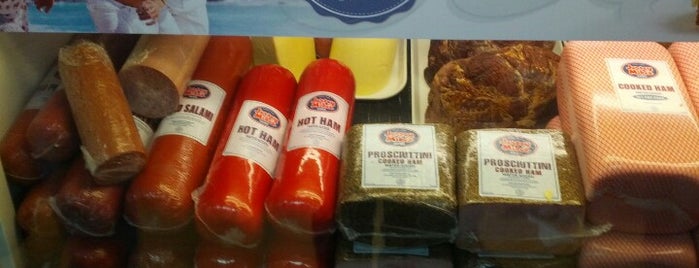 Jersey Mike's Subs is one of สถานที่ที่ Kimberly ถูกใจ.