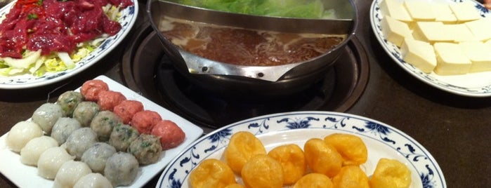 Landmark Hot Pot House 春秋火鍋 is one of Vancouver Favourites.