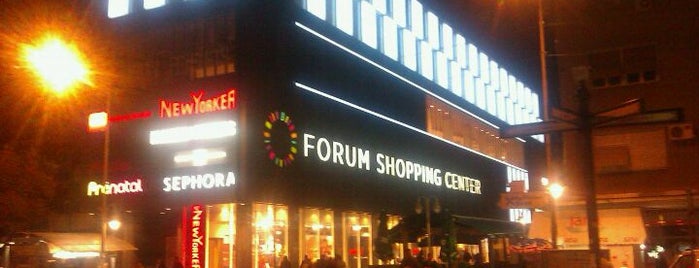 Forum Shopping Center is one of Posti che sono piaciuti a Dragana.