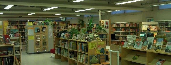Soukan kirjasto is one of HelMet-kirjaston palvelupisteet.