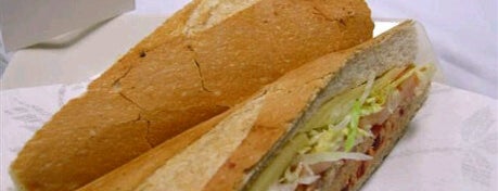 La Ceiba is one of Food and Bars.
