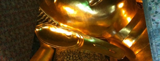Wat Pho is one of Top 10 favorites places in Bangkok, Thailand.