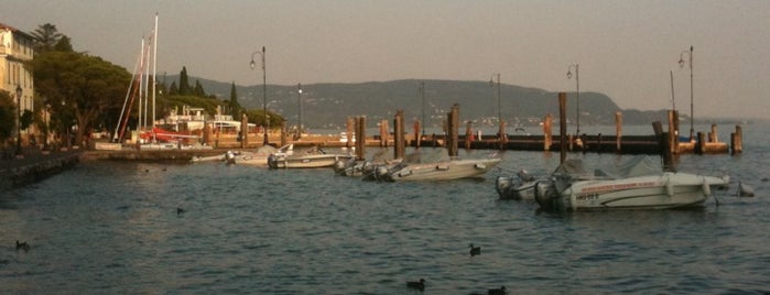 Navigarda - Imbarco Traghetto is one of Lago di Garda.