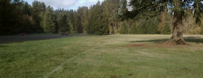 Milo McIver Riverbends Disc Golf Course (West Course) is one of Top Picks for Disc Golf Courses.