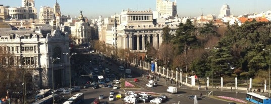 Palacio de Cibeles is one of Domingos por Madrid.
