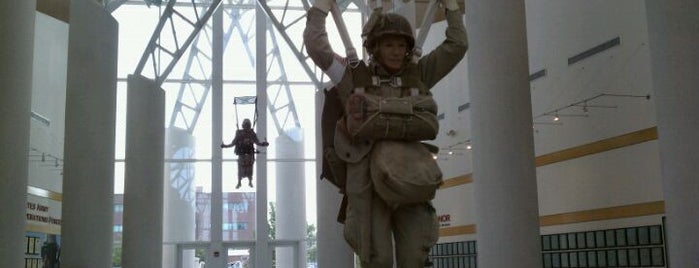 Airborne & Special Operations Museum is one of Tempat yang Disimpan Zach.