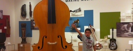 Musical Instrument Museum is one of Tempat yang Disukai David.