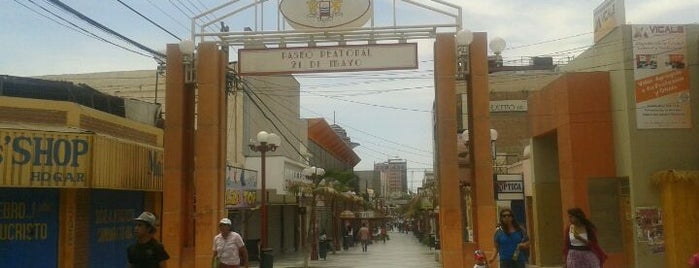 Paseo 21 de Mayo is one of Tempat yang Disukai Cristián.