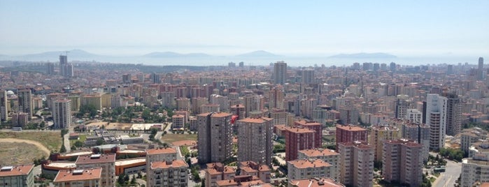 Ağaoğlu Skytowers is one of Tempat yang Disukai Murat.