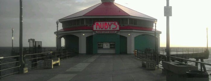 Ruby's Diner is one of Top 10 dinner spots in Huntington Beach, CA.