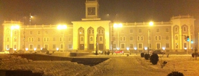Национальный музей имени Бехзода is one of Достопримечательности Душанбе.