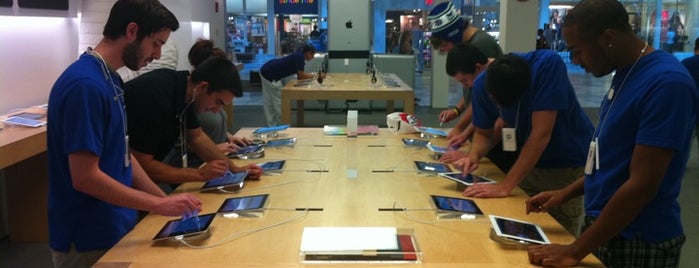 Apple South Shore is one of US Apple Stores.