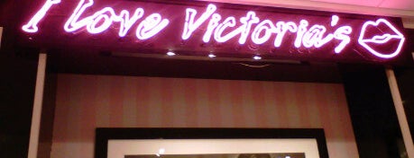 Victoria's Secret PINK is one of Lieux sauvegardés par NickFn'Roxx.