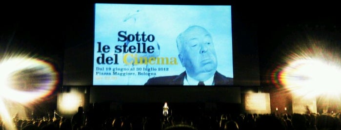 Sotto le Stelle del Cinema 2012 is one of Lugares favoritos de Andrea.