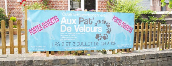 Aux Pat' De Velours is one of Toilettage.