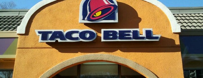 Taco Bell is one of Karl'ın Beğendiği Mekanlar.
