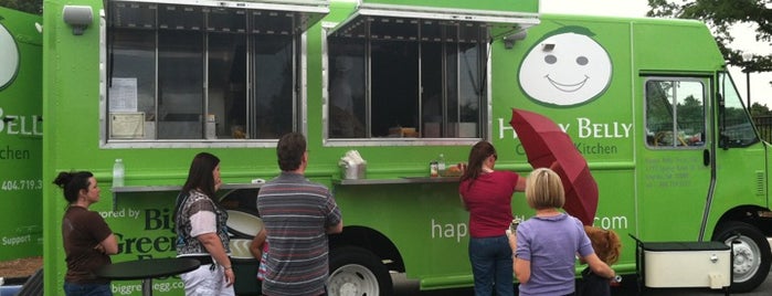 Happy Belly Food Truck is one of สถานที่ที่ Alex ถูกใจ.