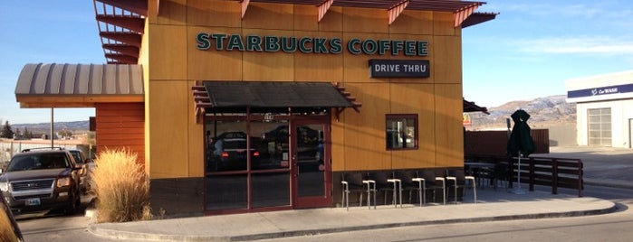 Starbucks is one of Orte, die Wade gefallen.