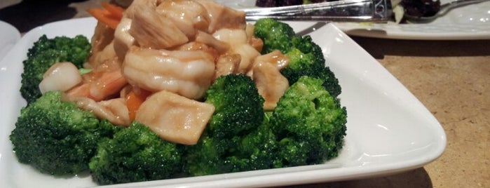R&G Lounge is one of The 15 Best Places for Broccoli in San Francisco.