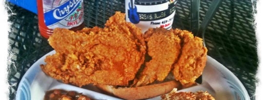 Champy's Famous Fried Chicken is one of Chattanooga list for Ashley!.