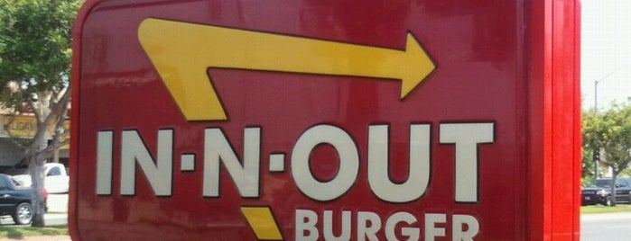 In-N-Out Burger is one of Nick'in Beğendiği Mekanlar.