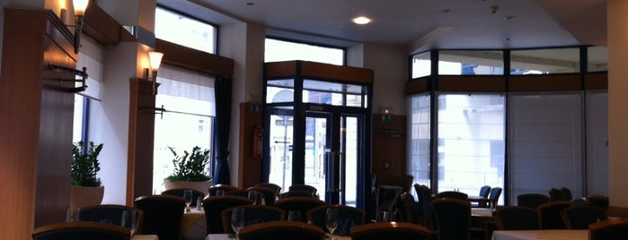 Astoria Hotel Prague is one of สถานที่ที่ TC Erdal ถูกใจ.