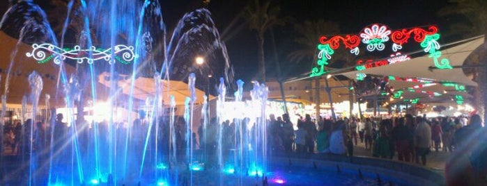 Feria de Melilla is one of Lugares favoritos de Francisco.