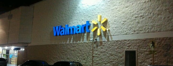 Walmart is one of Locais curtidos por Charles.
