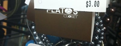 Plato's Closet is one of Tempat yang Disukai Travis.