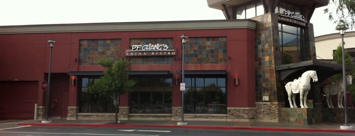 P.F. Chang's is one of Lugares favoritos de Eve.