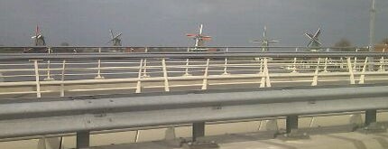 Julianabrug is one of Bridges in the Netherlands.