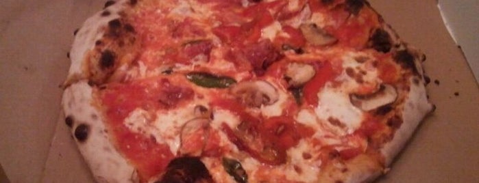 Roberta's Pizza is one of Pizza-To-Do List.