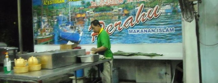 Restoran Perahu Batu Pahat is one of BP.