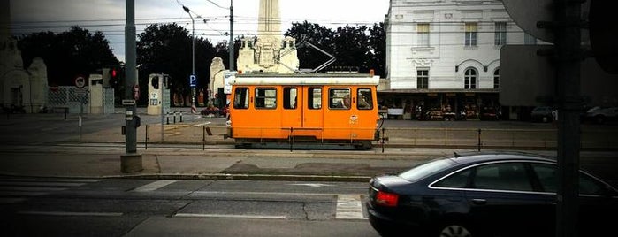 Cemitério Central de Viena is one of #BOBOville Vienna Hotspots.