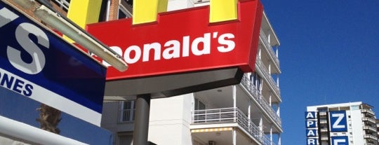 McDonald's is one of Lieux qui ont plu à Denis.