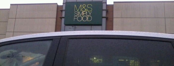 M&S Simply Food is one of Lugares favoritos de Eimear.