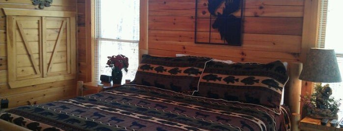 Moonlight Obsession is one of Pet Friendly Cabins in the Smokies.