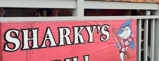 Sharky's Grill is one of Orte, die Chris gefallen.