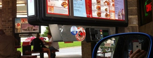 SONIC Drive In is one of Lunch places.