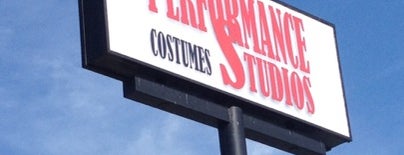 Performance Studios Costumes is one of Keri'nin Beğendiği Mekanlar.