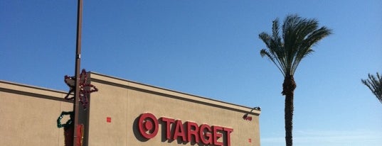 Target is one of Locais curtidos por Neal.