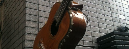 Guitar Music Bar pocotan (四谷 ポコタン) is one of 四谷荒木車力門会.