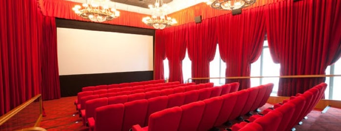 Кинозал ГУМ is one of Московские кинотеатры | Moscow Cinema.