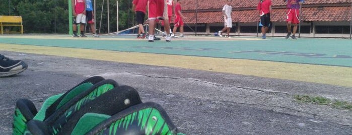 Lapangan Basket SMA Negeri 1 Semarang is one of SMA 1 Semarang.