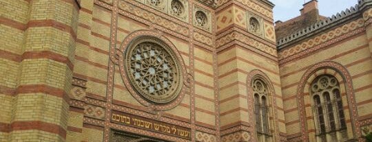 Dohány Street Synagogue is one of StorefrontSticker City Guides: Budapest.