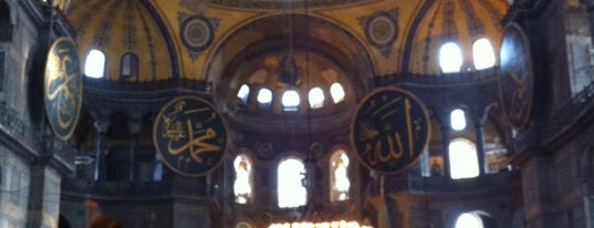 Hagia Sophia is one of تركيا للعرب: دليل سياحي.
